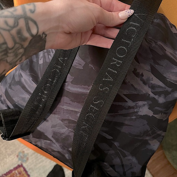 Victoria's Secret Purple Zebra Camo Cinch-Top Backpack 🎆 - Picture 11 of 17